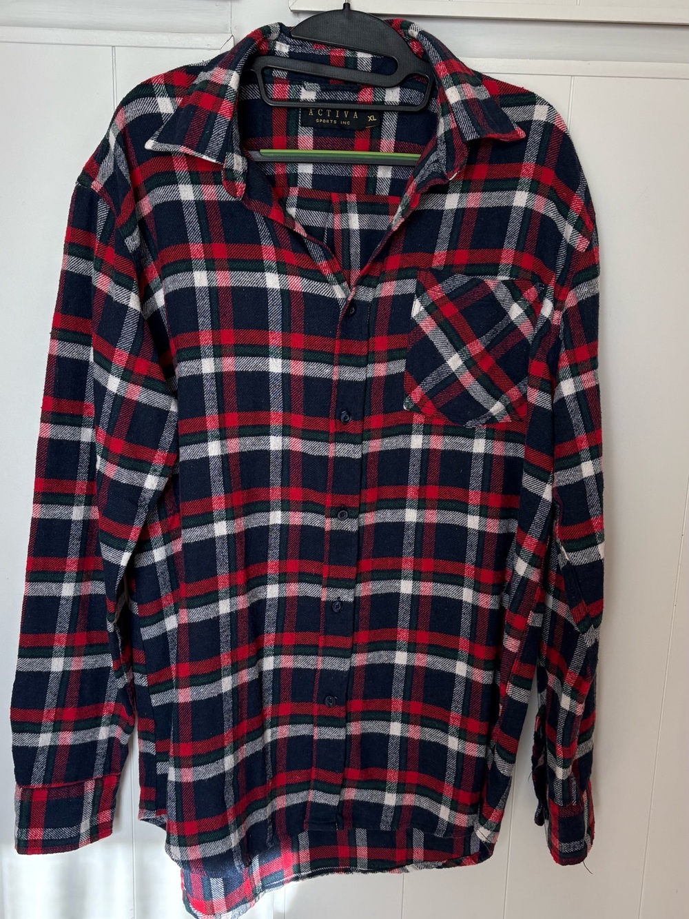 Activa Navy, Red & White Plaid Long-Sleeve Button-Up Shirt